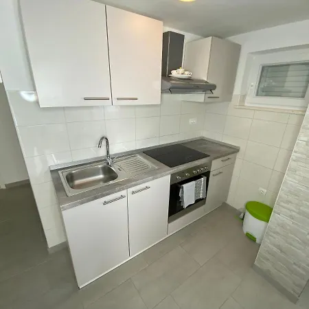 Apartment Carmen Trogir Exterior photo