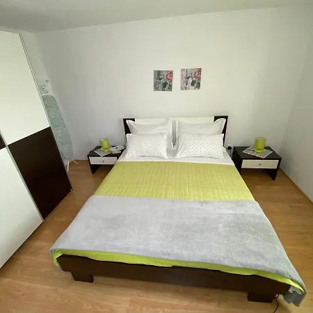Apartment Carmen Trogir Exterior photo