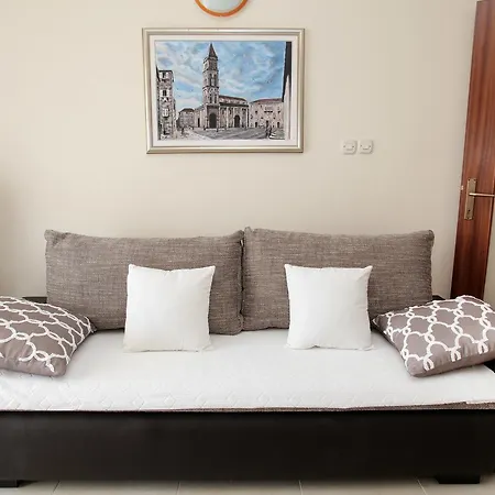 Apartment Carmen Trogir Exterior photo